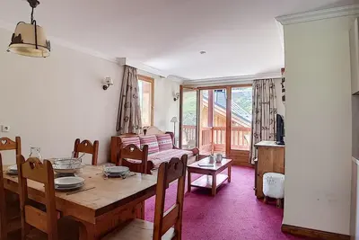 Image de À 200m des pistes de ski, 1er étage, remise en forme, balcon, télévision, 50m², Les Menuires