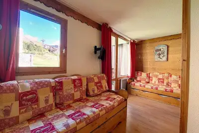 Image de Pied des pistes de ski, 4ème étage, balcon, télévision, casier à ski, 26m², Les Menuires