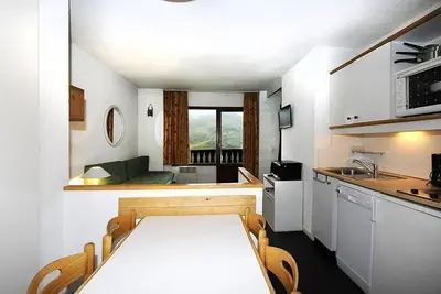 Image de 7ème étage, balcon, télévision, casier à ski, 26m², Les Menuires