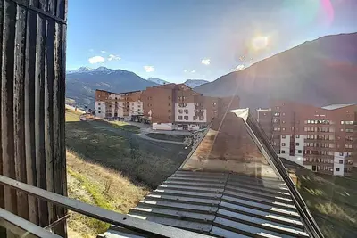 Image de À 200m des pistes de ski, 1er étage, balcon, télévision, casier à ski, 25m², Les Menuires
