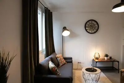 Image de Appartement cosy et calme proche du métro B - Lyon