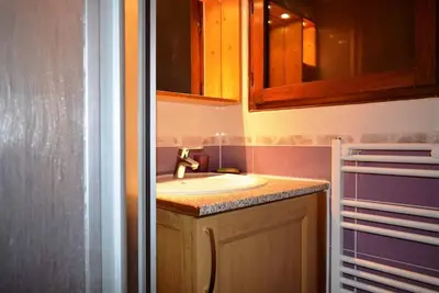 Image de 1er étage, vue montagne, balcon, parking, télévision, 26m², Le Grand Bornand