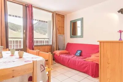 Image de 50m du centre station, 1er étage, vue pistes de ski, balcon, télévision, 45m², Montgenèvre