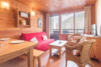 Image de 220m du centre station, Rez-de-chaussée, vue montagne, balcon, télévision, 42m², Montgenèvre