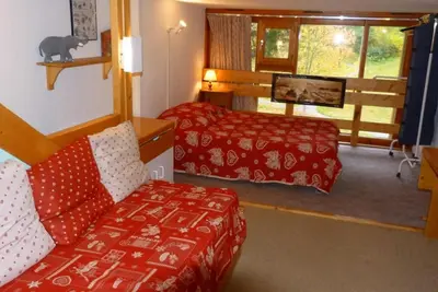 Image de 200m du centre station, 2ème étage, vue montagne, télévision, casier à ski, 33m², Les Arcs