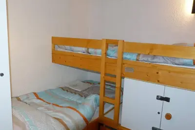 Image de 200m du centre station, 2ème étage, balcon, télévision, casier à ski, 35m², Les Arcs