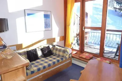 Image de 150m du centre station, 3ème étage, balcon, télévision, casier à ski, 30m², Les Arcs