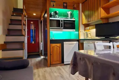 Image de 150m du centre station, 5ème étage, balcon, télévision, casier à ski, 33m², Les Arcs
