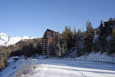 Image de À 100m des pistes de ski, 5ème étage, vue vallée, balcon, télévision, casier à ski, 30m², Les Arcs