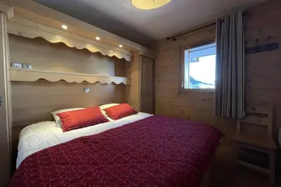 Image de 3ème étage, balcon, parking, télévision, casier à ski, 68m², Saint Martin de Belleville