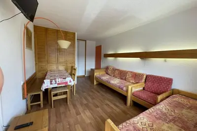 Image de À 10m des pistes de ski, 7ème étage, balcon, télévision, casier à ski, 36m², Les Menuires