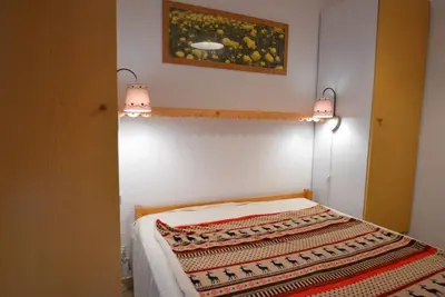 Image de À 10m des pistes de ski, 1er étage, balcon, télévision, casier à ski, 31m², Les Menuires