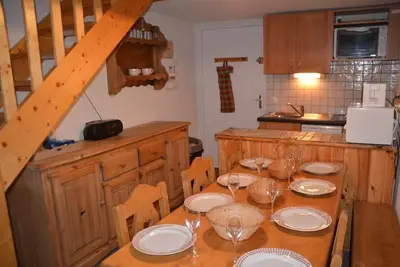 Image de À 10m des pistes de ski, 2ème étage, vue station, balcon, télévision, casier à ski, 43m²