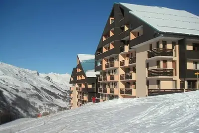 Image de Pied des pistes de ski, Rez-de-chaussée, balcon, télévision, casier à ski, 25m², Les Menuires
