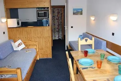 Image de 3ème étage, vue pistes de ski, sauna, hammam, balcon, télévision, 28m², Val Thorens