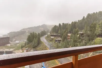Image de 8ème étage, vue montagne, balcon, télévision, casier à ski, 16m², La Plagne