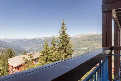 Image de 100m du centre station, 4ème étage, vue vallée, télévision, 30m², Les Arcs