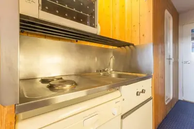 Image de 50m du centre station, 11er étage, vue pistes de ski, balcon, télévision, 24m², Les Arcs