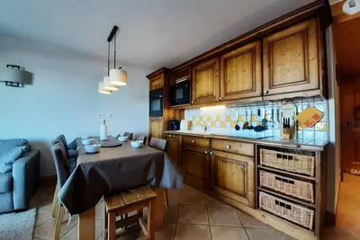 Image de Rez-de-chaussée, piscine, balcon, télévision, casier à ski, 45m², Les Arcs