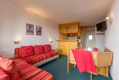 Image de 10m du centre station, 2ème étage, vue vallée, balcon, télévision, 33m², Les Arcs
