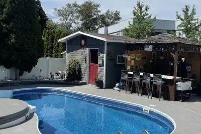 Image de Kozy Retreat with Pool
