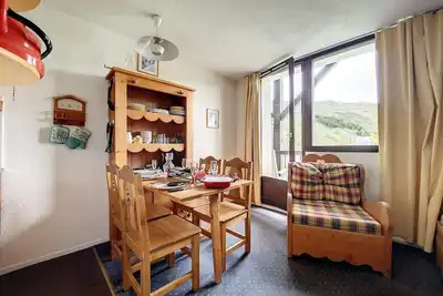 Image de 5ème étage, balcon, télévision, casier à ski, 18m², Les Menuires