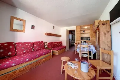 Image de À 50m des pistes de ski, 2ème étage, balcon, télévision, casier à ski, 38m², Les Menuires