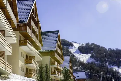 Image de 3ème étage, balcon, parking, casier à ski, 39m², Valloire