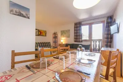 Image de Wifi, 50m du centre station, 1er étage, balcon, télévision, casier à ski, 40m², Montchavin La Plagne