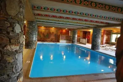 Image de 4ème étage, vue pistes de ski, piscine, balcon, parking, télévision, 52m², Les Arcs