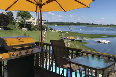 Image de Waterfront 1bdrm Spacious Studio Apartment