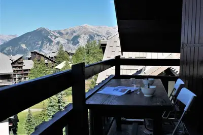 Image de Pied des pistes de ski, 6ème étage, balcon, télévision, casier à ski, 25m², Risoul