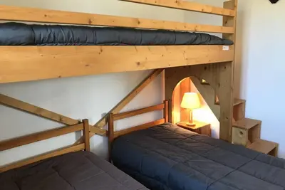 Image de 2ème étage, vue montagne, balcon, télévision, casier à ski, 28m², Villard de Lans
