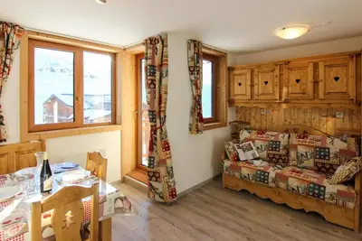 Image de 150m du centre station, étage -3, balcon, télévision, 25m², Val Thorens