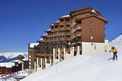 Image de Pied des pistes de ski, 3ème étage, vue pistes de ski, balcon, télévision, 48m², La Plagne