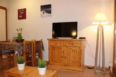 Image de 100m du centre station, 4ème étage, balcon, télévision, 28m², La Joue du Loup