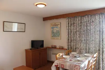 Image de Rez-de-chaussée, vue montagne, balcon, télévision, 32m², La Joue du Loup