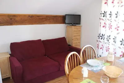 Image de 1er étage, vue montagne, balcon, parking, télévision, casier à ski, 30m², La Joue du Loup