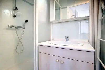 Image de À 150m des pistes de ski, 2ème étage, balcon, télévision, casier à ski, 24m², Les Menuires