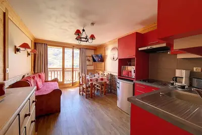 Image de Pied des pistes de ski, 12ème étage, balcon, télévision, casier à ski, 30m², Les Menuires