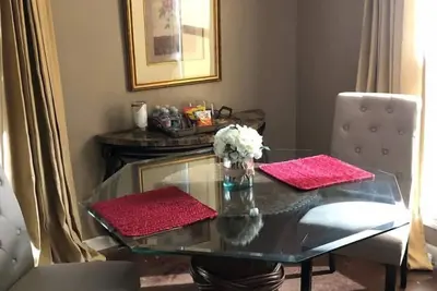 Image de Cozy Cajun Suite / Lsu tigersđź’śđź’›