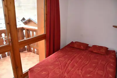 Image de 50m du centre station, 4ème étage, balcon, télévision, casier à ski, 28m², Pralognan-la-Vanoise