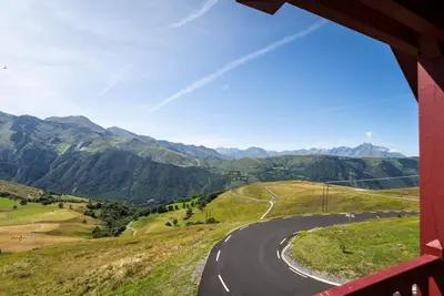 Image de 100m du centre station, 1er étage, balcon, télévision, casier à ski, 36m², Peyragudes