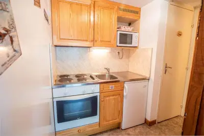 Image de À 100m des pistes de ski, 1er étage, balcon, parking, télévision, casier à ski, 47m², La Norma