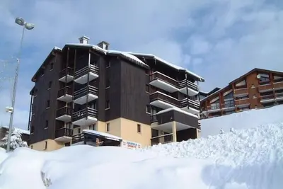 Image de 50m du centre station, 2ème étage, balcon, télévision, casier à ski, 22m², Les Saisies