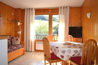 Image de 50m du centre station, étage -1, vue montagne, balcon, télévision, 31m², Le Grand Bornand