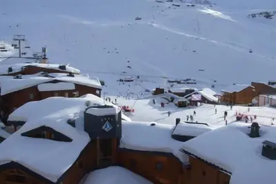 Image de À 10m des pistes de ski, 7ème étage, vue montagne, balcon, casier à ski, 47m², Val Thorens
