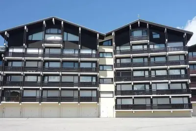 Image de À 200m des pistes de ski, 4ème étage, vue pistes de ski, balcon, télévision, casier à ski, 18m²