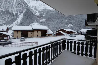 Image de Rez-de-chaussée, balcon, parking, télévision, casier à ski, 25m², Pralognan-la-Vanoise