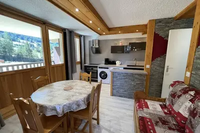 Image de 1er étage, balcon, télévision, casier à ski, 31m², Val Cenis